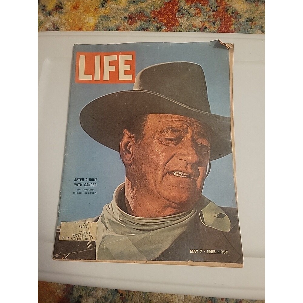 MAY 7 1965 LIFE MAGAZINE JOHN WAYNE BACK IN ACTION AFTER A BOUT W/CANCER Vtg Car
